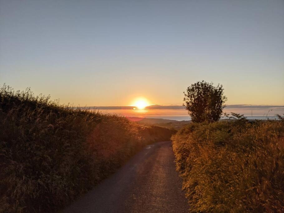 Tranquil 1 Bedroom Cottage 15 Mins Drive To Sea Mydroilin Zewnętrze zdjęcie